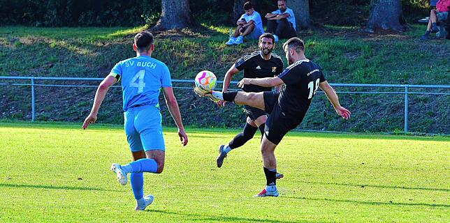 Bild 28: SV 08 Laufenburg II gewinnt Hotzenwald-Cup gegen Gastgeber SV Buch – und wir haben Fotos!