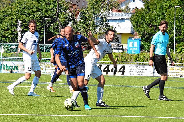 Bild 9: VfB Waldshut scheitert knapp in erster Pokalrunde &ndash; und wir haben Bilder!