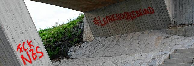 Bild 6: Kunst am Bau oder Vandalismus? Graffiti-Sprayer haben sich auf der neuen Bundesstraße 31 bereits verewigt