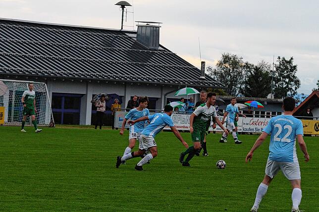 Bild 13: SV Waldhaus bezwingt den SV Obersäckingen mit 4:0 &ndash; und wir haben Bilder!