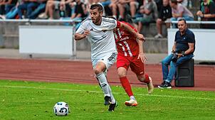 Achtelfinale erreicht: Sandro Knab und der SV 08 Laufenburg besiegten den SV Aasen mit 6:3 im SBFV-Rothauspokal und fahren am 10. ...