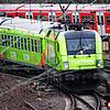 Der Flixtrain fährt in den Hamburger Hauptbahnhof ein. Bald ist er auf seinem Weg von und nach Berlin auch in Südbaden, im Dreiländereck ...