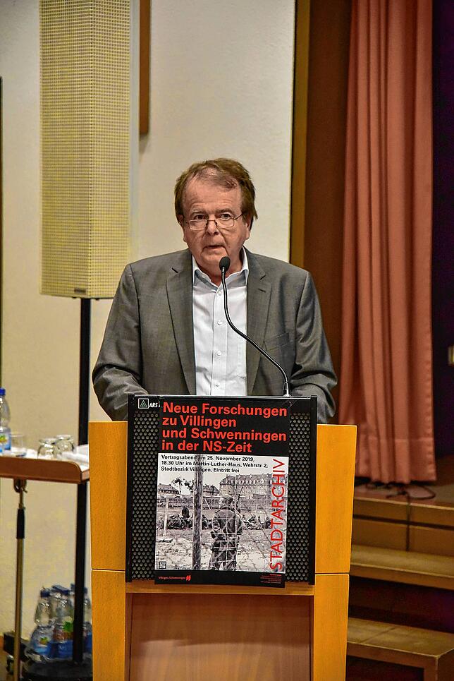 Der ehemalige Stadtarchivar Heinrich Maulhardt erforscht seit fünf Jahren die Geschichte des Kriegsgefangenenlagers in Villingen.