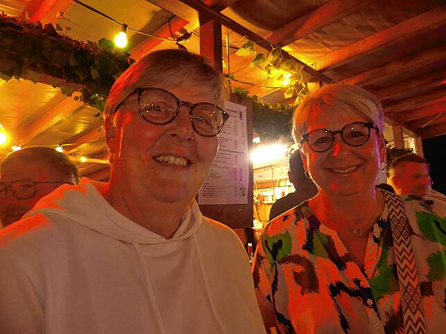 Bild 25: Die Bilder vom Bermatinger Weinfest! So schön war der Auftakt am Freitagabend