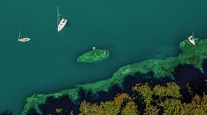 Aus der Luft wirkt es friedlich im Bereich des Teufelstischs, wie diese Aufnahme von 2020 zeigt. Doch durch die Wasserfarbe lässt die ...