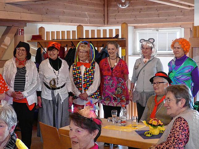 Bild 3: Die besten Bilder der Bermatinger Frauenfasnet 2025
