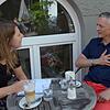 Michael H.Linnig erklärt SÜDKURIER-Redakteurin Stefanie Nosswitz bei einem Kaffee im Café di Coppola, wie wichtig es ist, auf sich ...