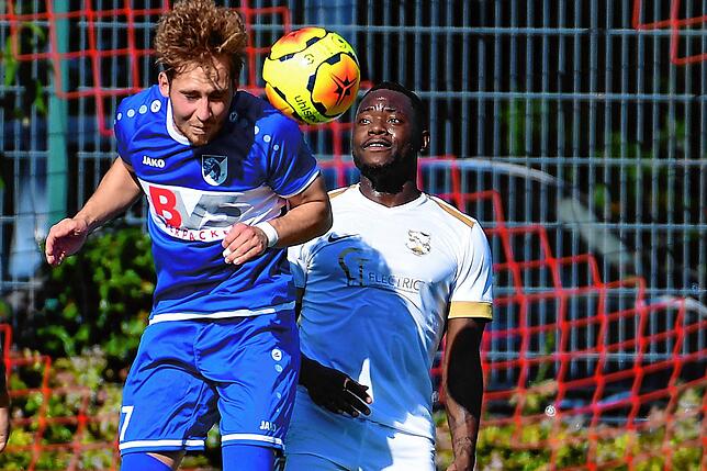 Bild 10: FC Erzingen schenkt Bosporus FC Friedlingen ein halbes Dutzend Tore ein &ndash; und wir haben die Bilder!