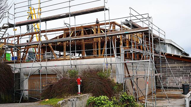 Die Dorfalle in Brenden wird abgebrochen und weicht einem Neubau. Längst entsprach die Halle nicht mehr den Anforderungen an die ...