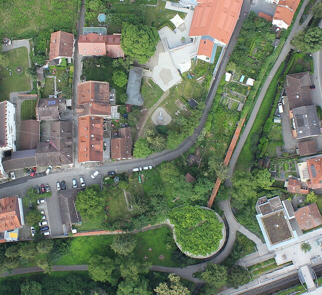 Neue Grünflächen für die Stadt: Die Flächen am Rosenobelturm, zwischen Stadtmauer und Krummebergstraße, werden ab 2020 geöffnet.