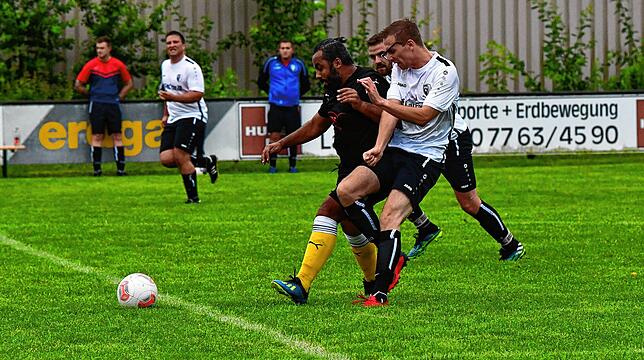 Bild 6: Reserve des FC Schlüchttal siegt im Rothaus-Bezirkspokal mit 3:2 beim SV Luttingen &ndash; und wir haben Bilder!
