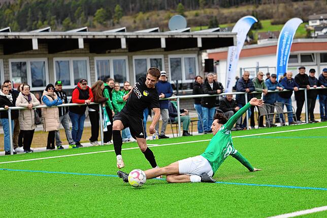 Bild 2: Unsere Bildergalerie vom Kreisliga-Derby zwischen dem TuS Blumberg und der SG Riedböhringen/Fützen