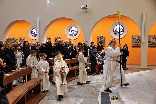 Bild 14: Die schönsten Bilder der Feier der Altarweihe in der Kirche St. Oswald in Stockach (Teil 1)