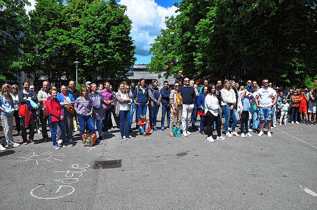 Bild 2: Bilder vom Sponsorenlauf der Grundschule Leimbach