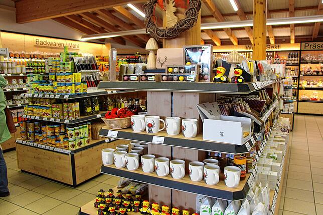 Bild 3: Bilder vom 12. Strohskulpturen-Wettbewerb in Verbindung mit dem 25. Kürbismarkt