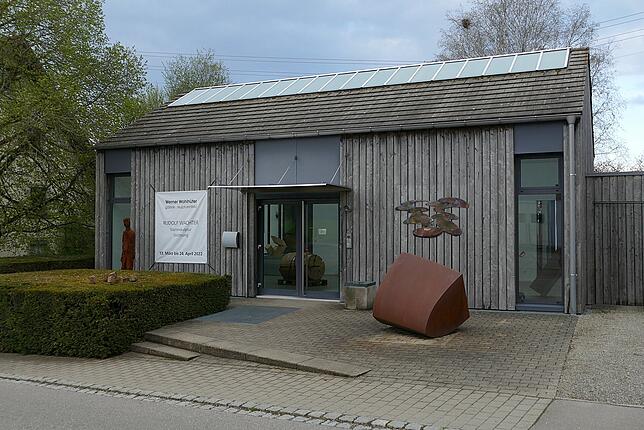 Der Rundgang der Kommission führte auch an der Galerie Wohlhüter vorbei.