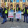 In Stuttgart demonstrieren am Montag Mitglieder von Verdi.
