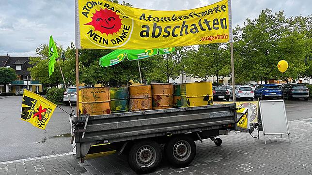 Atomgegner demonstrieren in Hohentengen gegen den Weiterbetrieb von Kernkraftanlagen und gegen das geplante Endlager Nördlich Lägern in ...