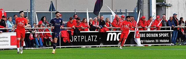 Bild 27: VfB Waldshut gewinnt Derby gegen den FC Tiengen 08 mit 3:1 &ndash; und wir haben Bilder!