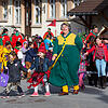 Kinderfasnet in Wellendingen: Froschkönigin Gaby Bernhart führte die Polonaise an.