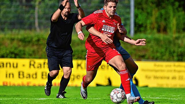 Frühe Tore: Kurz nach dem Anstoß und kurz nach der Pause traf Laurenz Hiller &ndash; hier ein Archivbild &ndash; für den VfR Bad ...