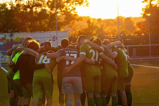 Bild 4: SV Rheintal fegt den FC Bergalingen mit 5:0 vom Platz – und wir haben Fotos!