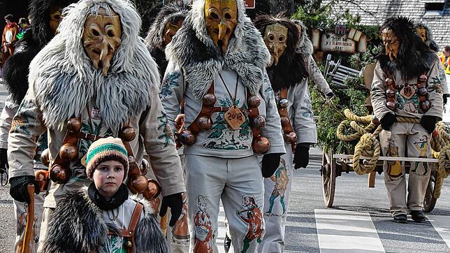 Bei zwei Umzügen ziehen die Unterkirnacher Kieschtöck während der Fasnet durch den Ort. Auch darüber hinaus ist im Ort einiges geboten. ...