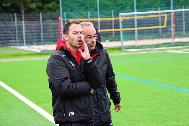 Bild 16: Der FC Pfaffenweiler trumpft gegen den FC Singen auf – wir haben die Bilder!