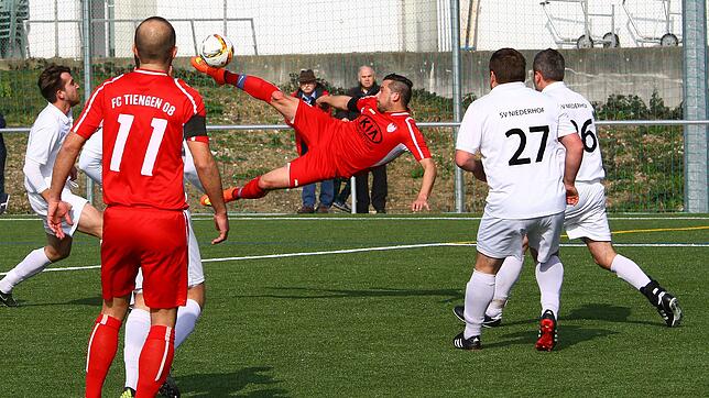 Filigran: Von den Fußballkünsten des Rückkehrers Erdal Kizilay (hier in der Saison 2015/16 gegen den SV Niederhof) verspricht sich der ...
