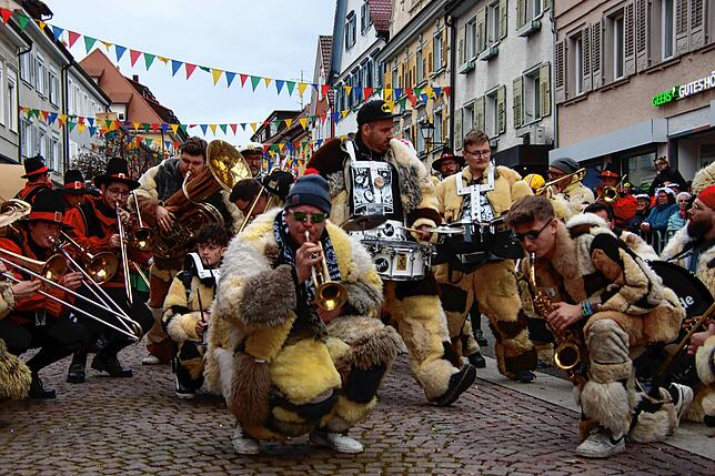 Bild 31: Erst als Pappfigur, dann live: Alle Bilder vom Tag mit Karl Lauterbach in Stockach