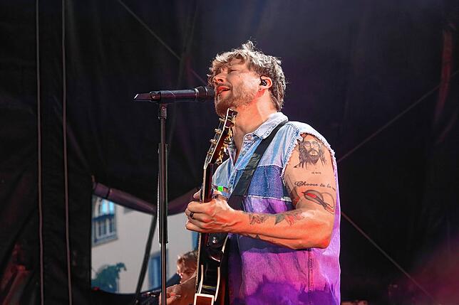 Bild 21: Samu Huber und sein grandioser Auftritt bei der Schlossplatz Meersburg Open Air