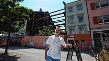 Franco Nesci, ehemaliger Besitzer des schmalen grünen Hauses neben der Baulücke, hat das Haus verkauft. Dabei hätte er das Gebäude und ...