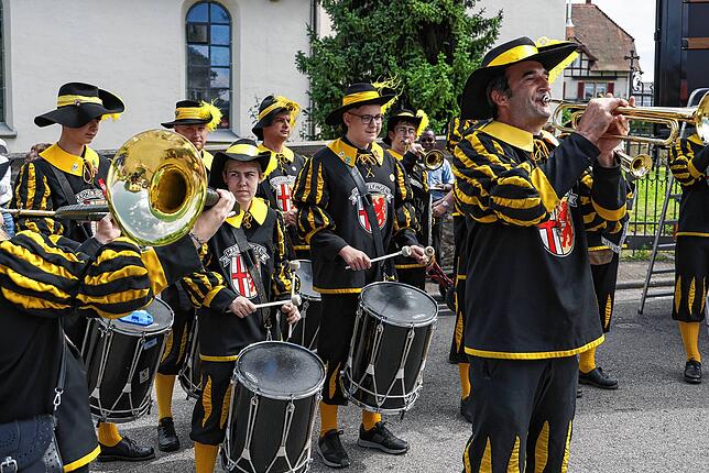 Musik und traditionelle Kleidung der Musiker dürfen beim Jubiläum natürlich nicht fehlen.