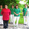 Freude im Haus Talgarten über die Prämie bei Beikoch Ribeiro Joao, Hauswirtschafterin Gülsum Gül, Küchenhilfe Agostina Raffaela, den ...