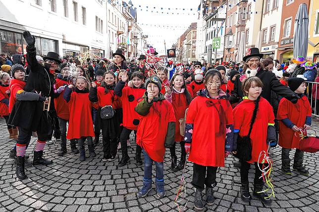 Bild 19: Schmutziger Donnerstag in Donaueschingen: Kinderumzug zieht alle Blicke an – Die Bilder!