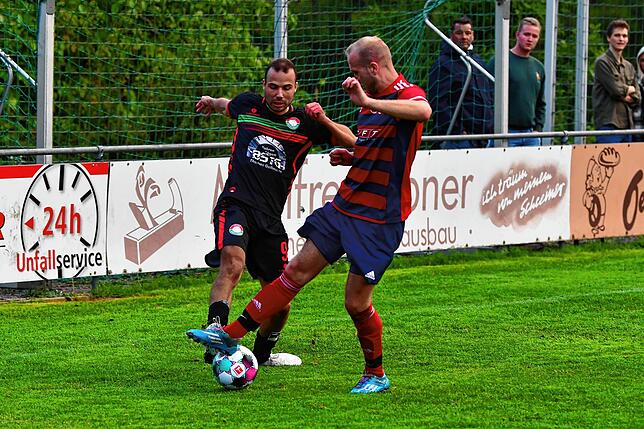 Bild 3: Spvgg. Andelsbach holt sich ein 1:1 im Derby gegen den SC Niederhof/Binzgen &ndash; und wir haben Bilder!