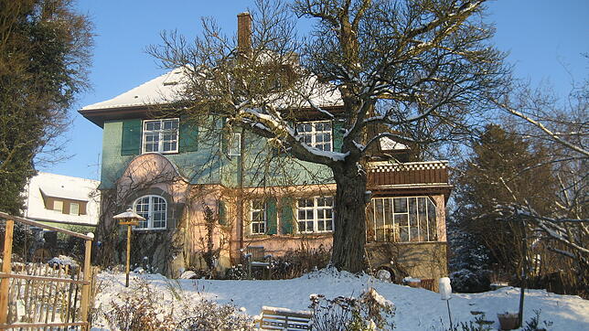 Das denkmalgeschützte ehemalige Wohnhaus von Hermann Hesse in Hemmenhofen mit dem rekonstruierten Garten kann seit Jahren saisonal ...