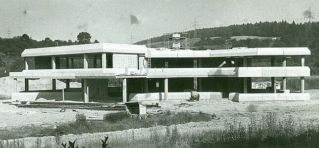Die Eigeltinger Schulbaustelle im Jahr 1978.