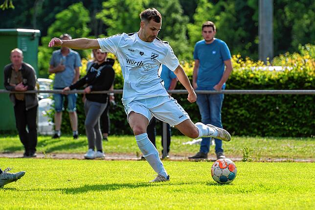 Bild 17: Spvgg. Wutöschingen bezwingt den SV Obersäckingen mit 2:1 &ndash; wir haben Bilder!