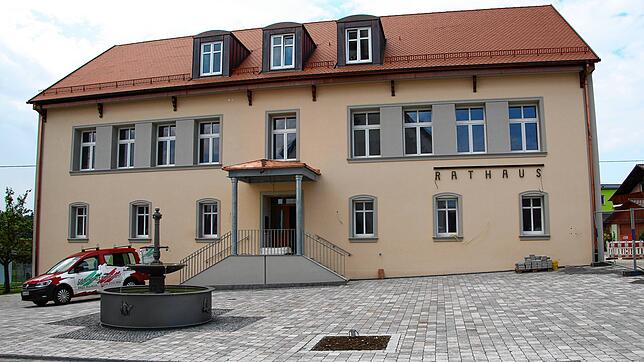 Überragender Erfolg für die Gemeinde Thalheim. Sie gewinnt Gold und einen Sonderpreis beim Landeswettbewerb &bdquo;Unser Dorf soll ...