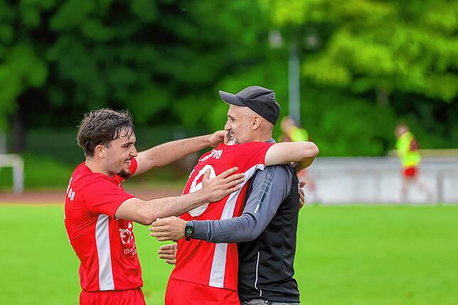 Bild 16: FC Tiengen 08 verabschiedet Trainer Erkan Kanli mit 1:0 gegen den SV Mundingen – wir haben Fotos!