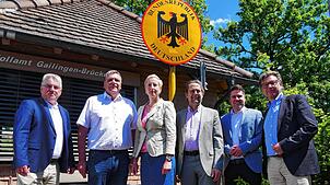 Die Hegauer Bürgermeister (von links) Ralf Baumert (Rielasingen-Worblingen), Andreas Schmid (Öhningen), Vera Schraner (Büsingen), ...