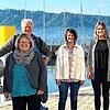 Sie freuen sich (von links): Die Veranstalter der Galerie Augenweide Veronika Jäger und Jürgen Mayer, sowie Sandra Domogalla und Vanessa ...
