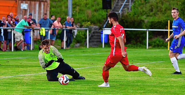 Bild 20: FC Wallbach setzt sich mit 2:0 beim SV Karsau durch &ndash; und wir haben Bilder!