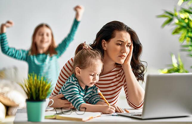 „Ich muss das nur noch kurz fertig machen.“ Sätze wie diese fallen reihenweise, wenn Kinderbetreuung und Homeoffice ...