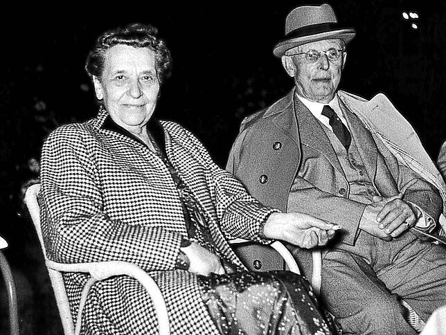 Sophie und Carl Denk am Abend ihrer Goldenen Hochzeit am 9. Januar 1953. Beide hielten auch in der Nazizeit treu zu ihren jüdischen ...