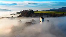 Aufkirch in der Sonne, Überlingen im Nebel. So kann das Wetter in den kommenden Tagen laut Meteorologe Jürgen Schmidt werden.