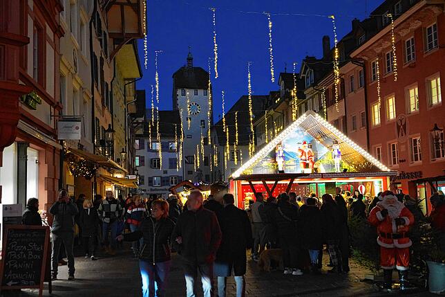 Bild 21: Endlich wieder Budenzauber! So schön ist der Weihnachtsmarkt in Waldshut