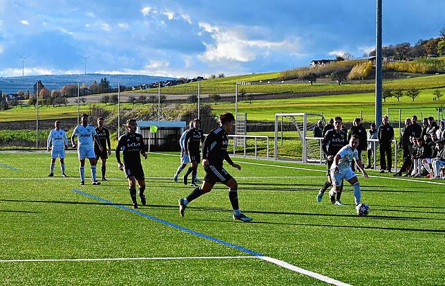 Bild 6: Die besten Bilder der Bezirksliga-Partie zwischen dem FC Hilzingen und dem SV Mühlhausen