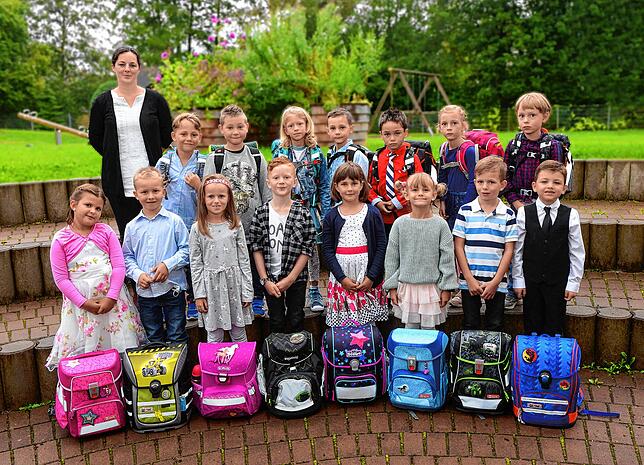 Die Klasse 1 der Grundschule Burgberg mit Klassenlehrerin Gabriele Reisser.